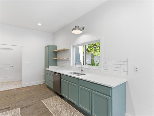 Builiding view fourteen for 2519 Walnut, Port Huron, MI. 48060