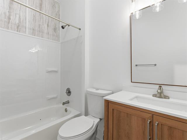 Builiding view sixteen for 2519 Walnut, Port Huron, MI. 48060