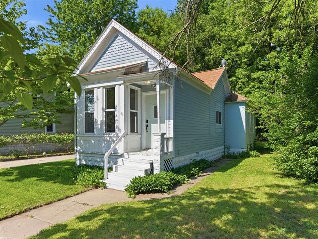 Builiding view thirty four for 2519 Walnut, Port Huron, MI. 48060