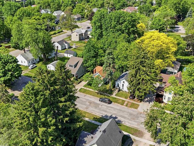 Builiding view thirty nine for 2519 Walnut, Port Huron, MI. 48060