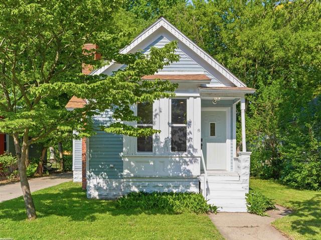 Builiding view thirty three for 2519 Walnut, Port Huron, MI. 48060