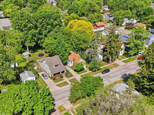 Builiding view three for 2519 Walnut, Port Huron, MI. 48060