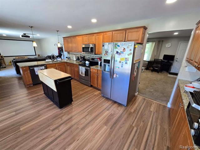 Builiding view nine for 5279 Robinwood, North Street, MI. 48049