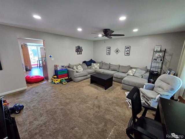 Builiding view seven for 5279 Robinwood, North Street, MI. 48049