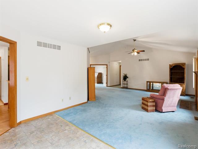 Builiding view eight for 4305 Juniper, Port Huron, MI. 48060
