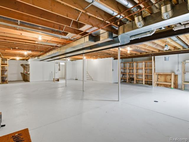Builiding view twenty eight for 4305 Juniper, Port Huron, MI. 48060