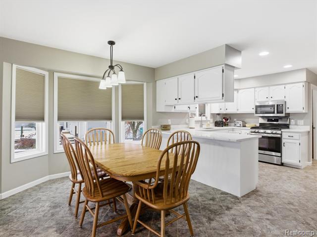 Builiding view sixteen for 3188 Fanone, Port Huron, MI. 48060