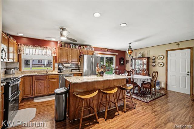 Builiding view nine for 2346 Riverwood, Port Huron, MI. 48060