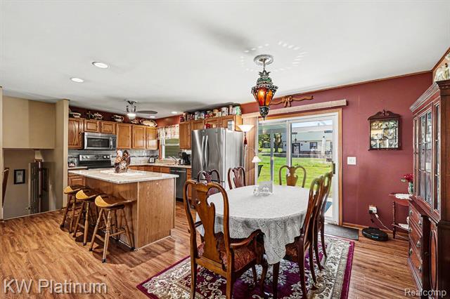 Builiding view seven for 2346 Riverwood, Port Huron, MI. 48060