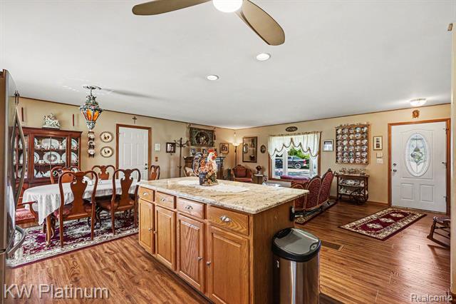 Builiding view ten for 2346 Riverwood, Port Huron, MI. 48060