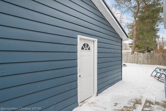 Builiding view forty for 3505 Shenandoah, Port Huron, MI. 48060