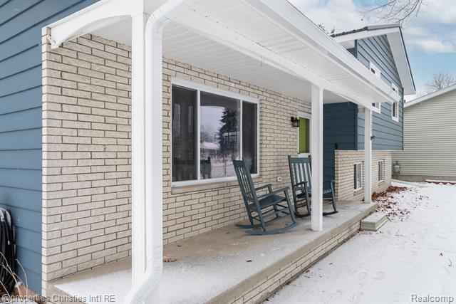 Builiding view four for 3505 Shenandoah, Port Huron, MI. 48060