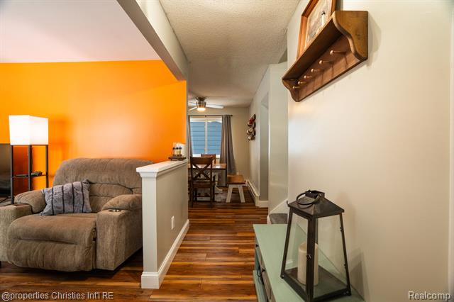 Builiding view seven for 3505 Shenandoah, Port Huron, MI. 48060