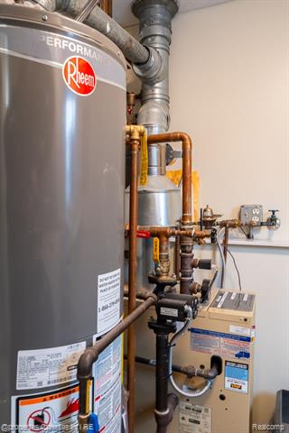 Builiding view thirty six for 3505 Shenandoah, Port Huron, MI. 48060