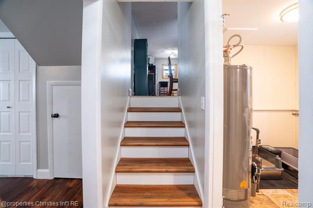 Builiding view twenty eight for 3505 Shenandoah, Port Huron, MI. 48060