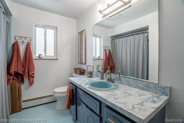 Builiding view twenty seven for 3505 Shenandoah, Port Huron, MI. 48060