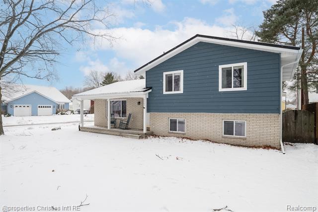 Builiding view two for 3505 Shenandoah, Port Huron, MI. 48060