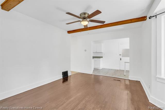 Builiding view five for 2720 Walnut, Port Huron, MI. 48060
