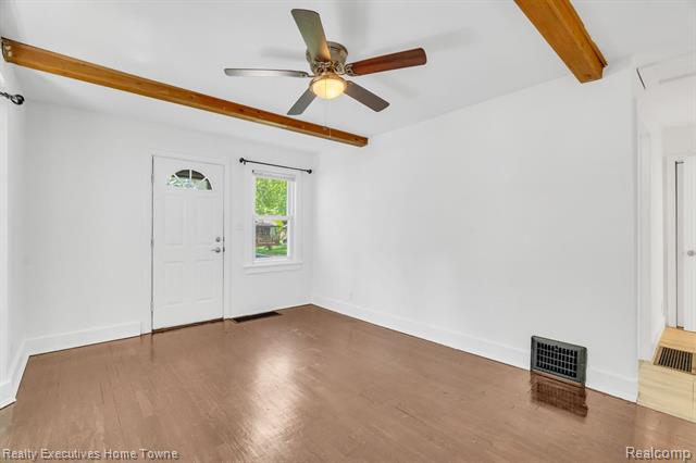 Builiding view six for 2720 Walnut, Port Huron, MI. 48060