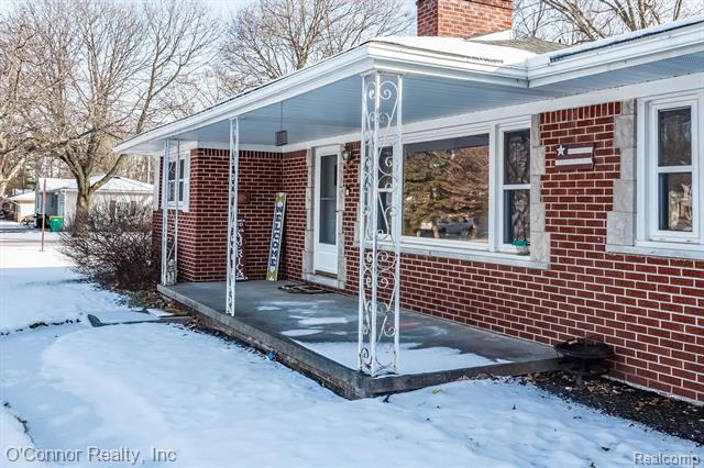 Builiding view one for 3178 Oakwood, Port Huron, MI. 48060