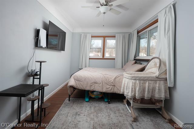 Builiding view sixteen for 3178 Oakwood, Port Huron, MI. 48060