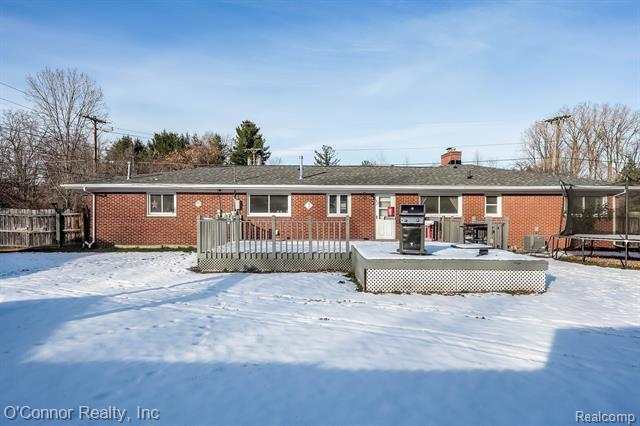 Builiding view twenty three for 3178 Oakwood, Port Huron, MI. 48060