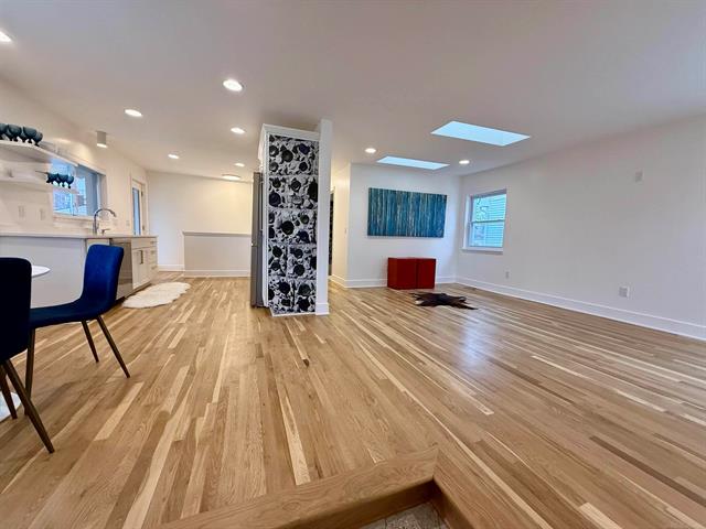 Builiding view eight for 39 W Elza, Hazel Park, MI. 48030