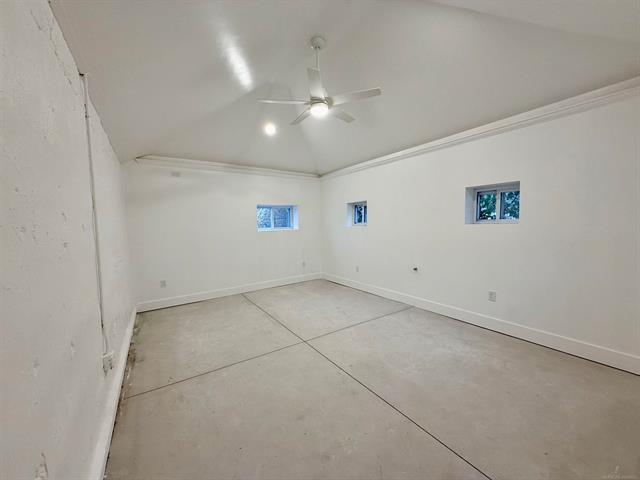 Builiding view forty for 39 W Elza, Hazel Park, MI. 48030