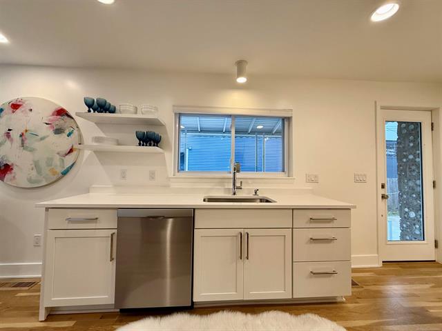 Builiding view fourteen for 39 W Elza, Hazel Park, MI. 48030