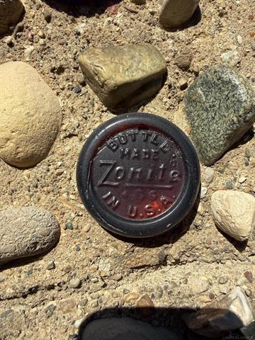 Builiding view seventy two for 39 W Elza, Hazel Park, MI. 48030