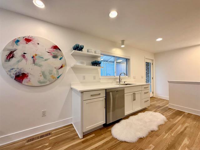 Builiding view thirteen for 39 W Elza, Hazel Park, MI. 48030