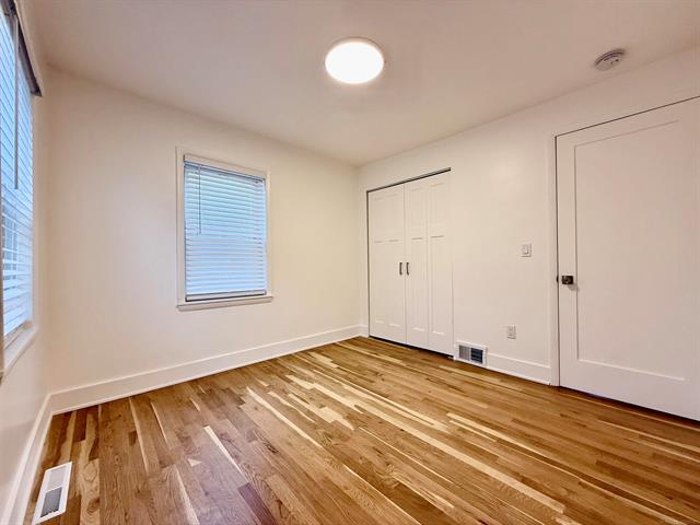 Builiding view thirty five for 39 W Elza, Hazel Park, MI. 48030