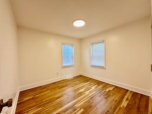 Builiding view thirty four for 39 W Elza, Hazel Park, MI. 48030