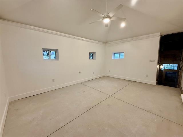 Builiding view thirty nine for 39 W Elza, Hazel Park, MI. 48030