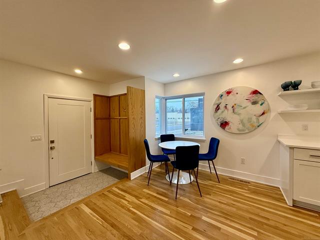 Builiding view twelve for 39 W Elza, Hazel Park, MI. 48030