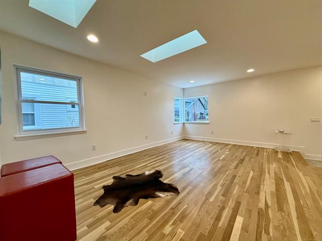 Builiding view twenty three for 39 W Elza, Hazel Park, MI. 48030