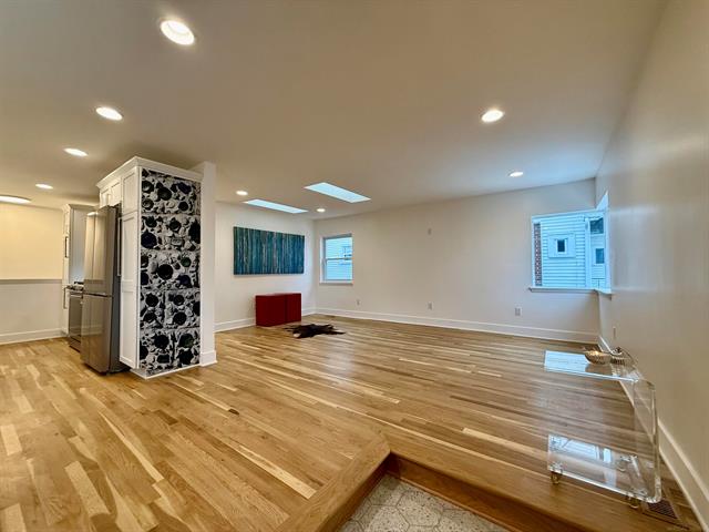 Builiding view twenty for 39 W Elza, Hazel Park, MI. 48030