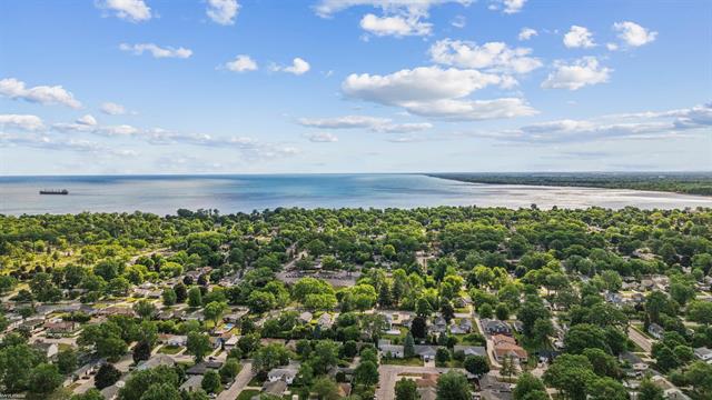 Builiding view twenty three for 1444 Old Squire, Port Huron, MI. 48060