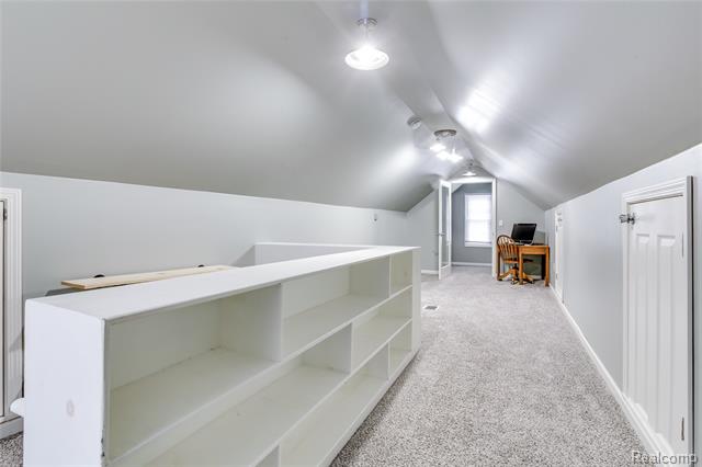 Builiding view nineteen for 3444 Riverside, Port Huron, MI. 48060