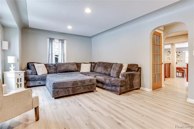 Builiding view one for 3444 Riverside, Port Huron, MI. 48060