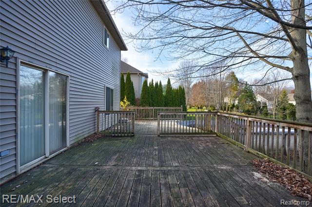 Builiding view nine for 3948 Stoney Ridge, Fort Gratiot, MI. 48059