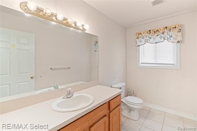 Builiding view thirty four for 3948 Stoney Ridge, Fort Gratiot, MI. 48059