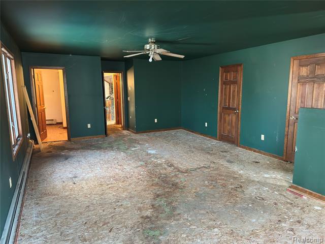 Builiding view thirteen for 4233 State, Fort Gratiot, MI. 48059