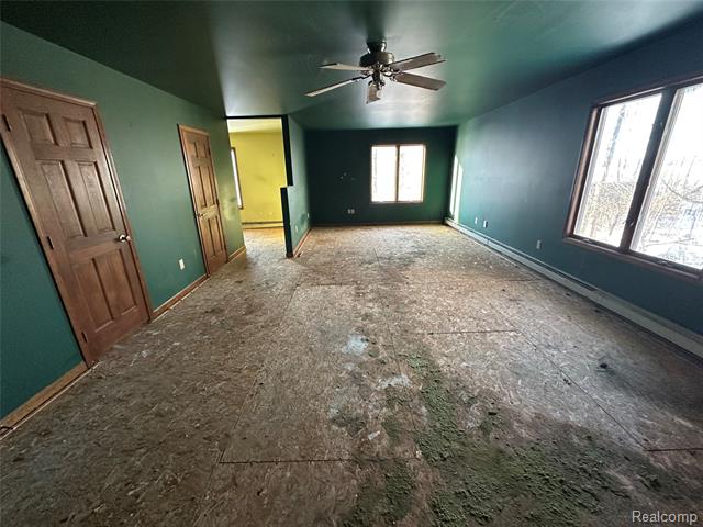 Builiding view twelve for 4233 State, Fort Gratiot, MI. 48059