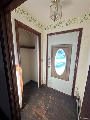 Builiding view two for 4233 State, Fort Gratiot, MI. 48059