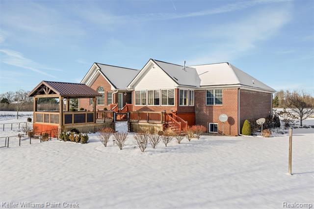 Builiding view thirty nine for 15289 Imlay City, Capac, MI. 48014