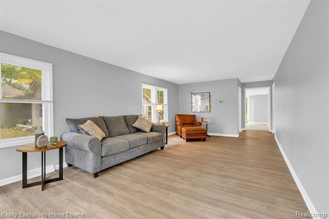 Builiding view four for 3932 Parker, Fort Gratiot, MI. 48059