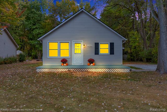 Builiding view one for 3932 Parker, Fort Gratiot, MI. 48059