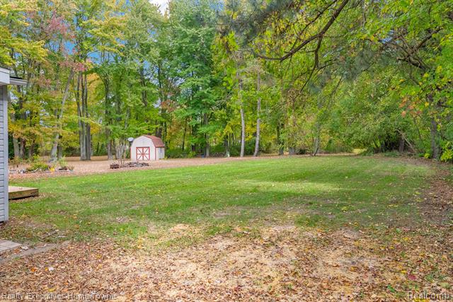 Builiding view twenty six for 3932 Parker, Fort Gratiot, MI. 48059