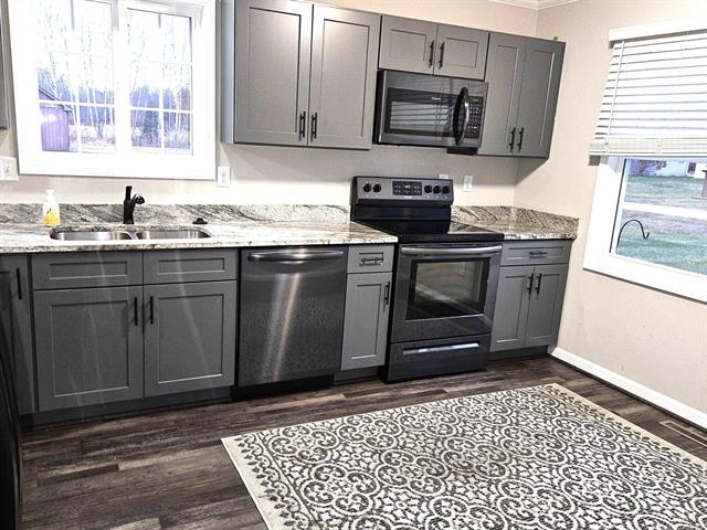 Builiding view five for 3865 Krafft, Fort Gratiot, MI. 48059